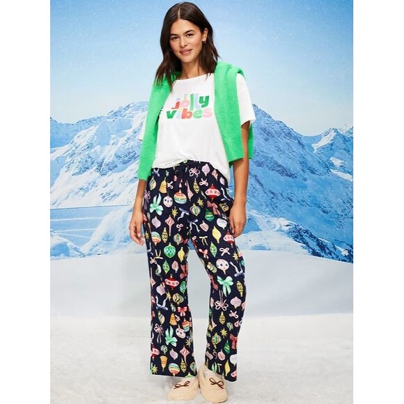 Old Navy Women L Flannel Pajama Pants Christmas Ornaments Winter Xmas Mid Rise - Picture 2 of 5